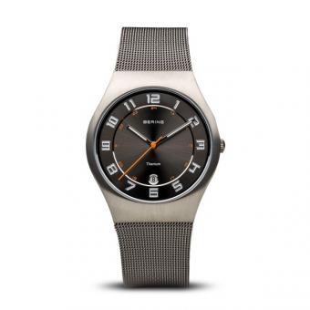 BERING Titanium Sunray 37mm Schwarz 11937-007 Herrenuhr 